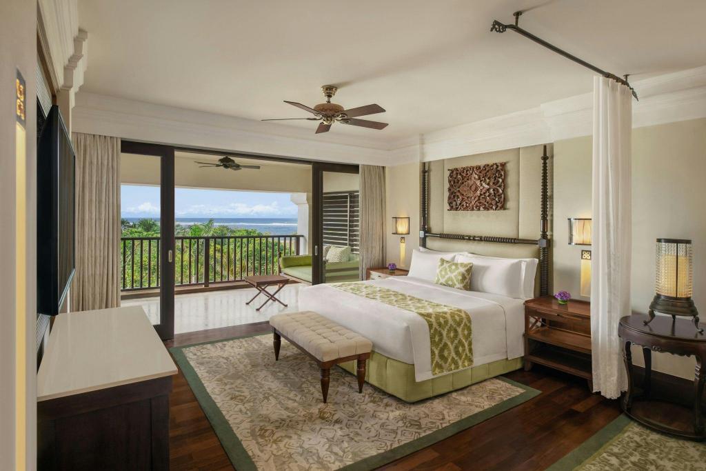 1 Bedroom, Ocean, Suite, King Bed, Ocean View