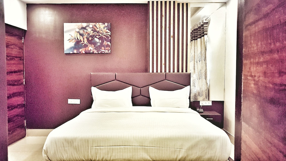 Hotel Delhi Aerocity 54/75