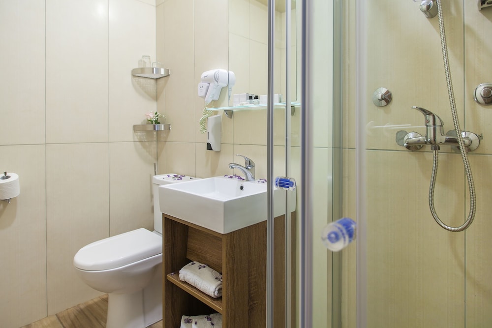 Sato Conference and Spa Hotel 48/50