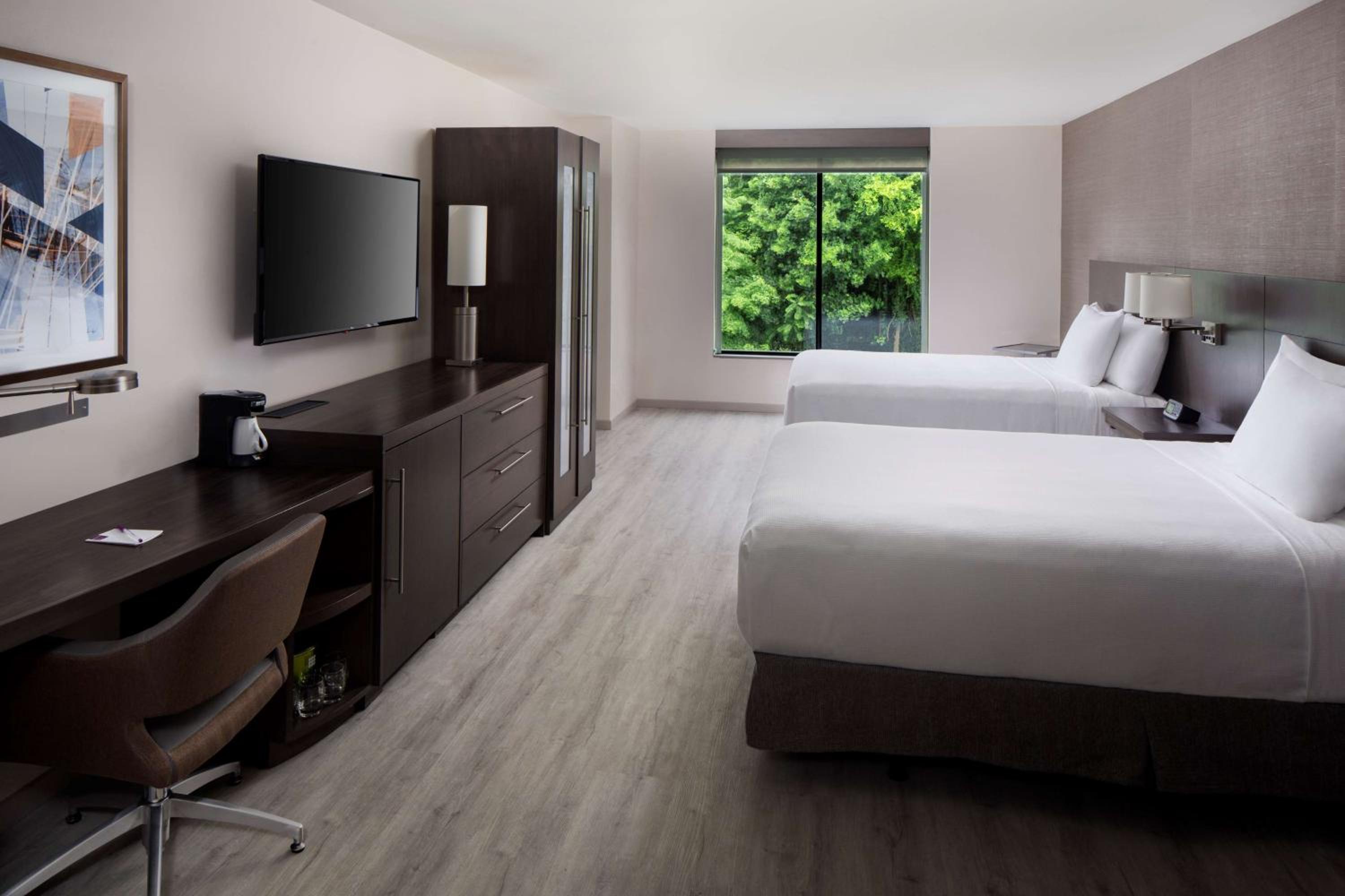 1 Bedroom, Suite, 2 Queen Beds, Sofa, Hyatt Place Poughkeepsie 3/5