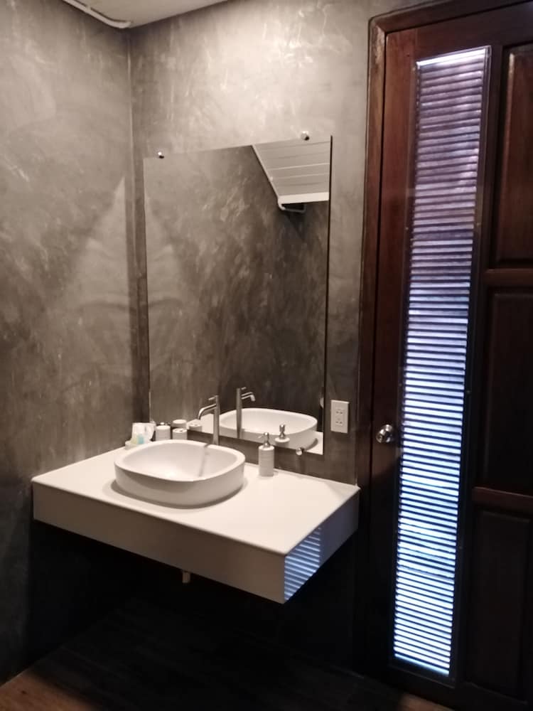 Baan Ton Rak Boutique Resort 64/66