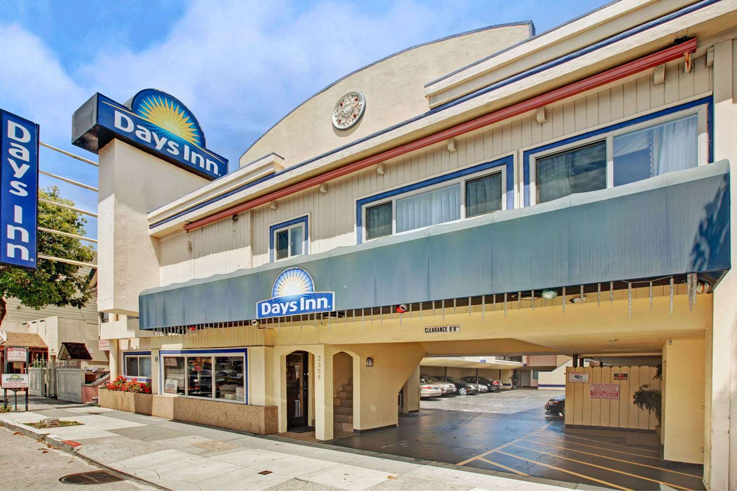 Days Inn by Wyndham San Francisco - Lombard in SAN FRANCISCO - CA