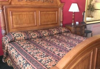 Red Carpet Inn Norwalk CT 24/45
