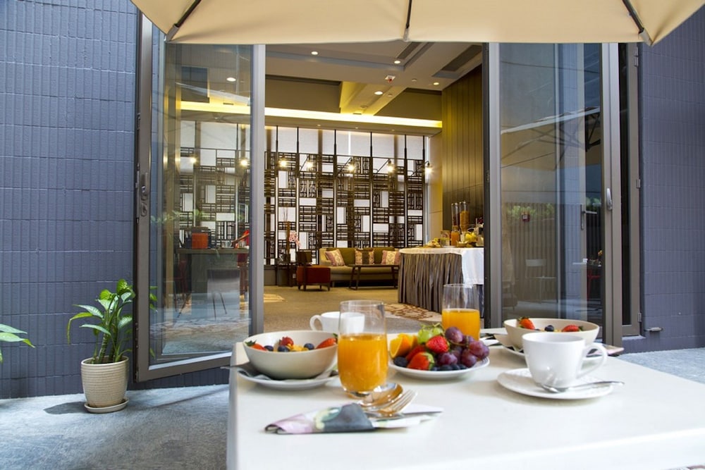 Wanchai 88 Hotel (ex. V Wanchai 2) 42/49