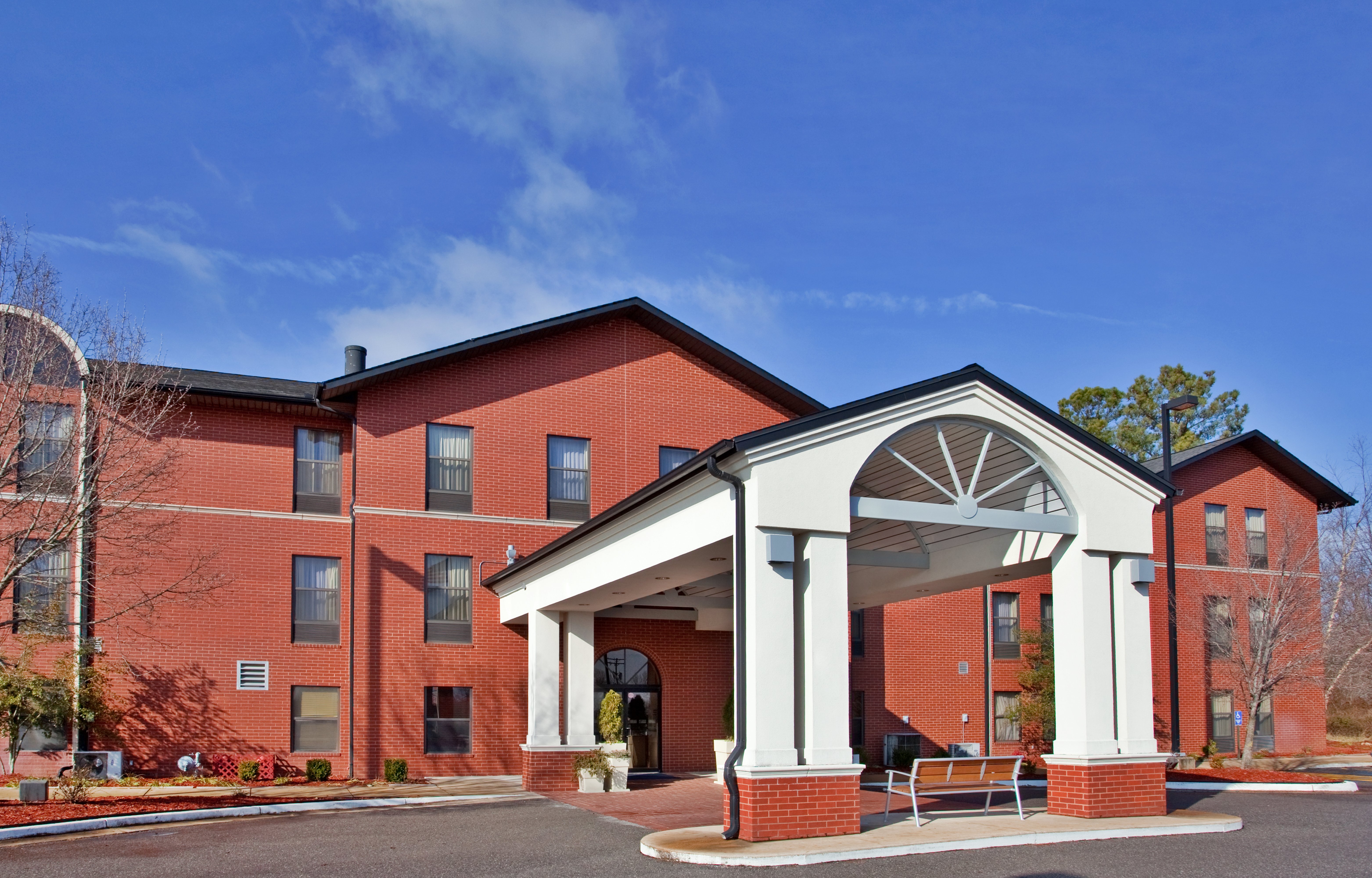 Holiday Inn Express Hotel And Suites Batesville Ar 1/31