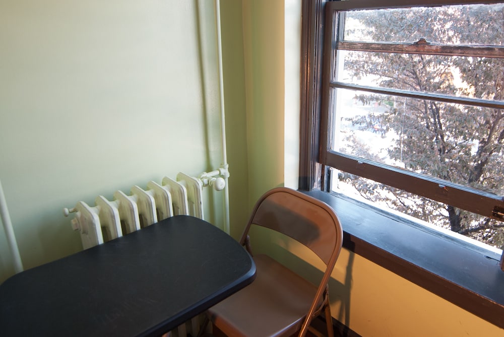 Ocean Island Inn Backpackers Suites Hostel 49/79