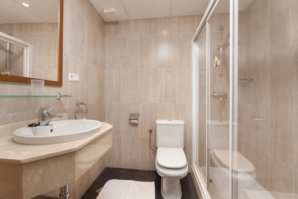 Crown Resorts Club Marbella 48/50
