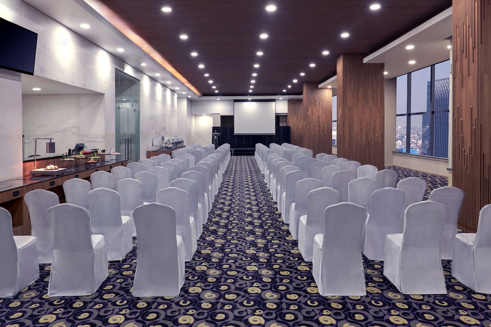 Grand Mercure Jakarta Harmoni 56/68