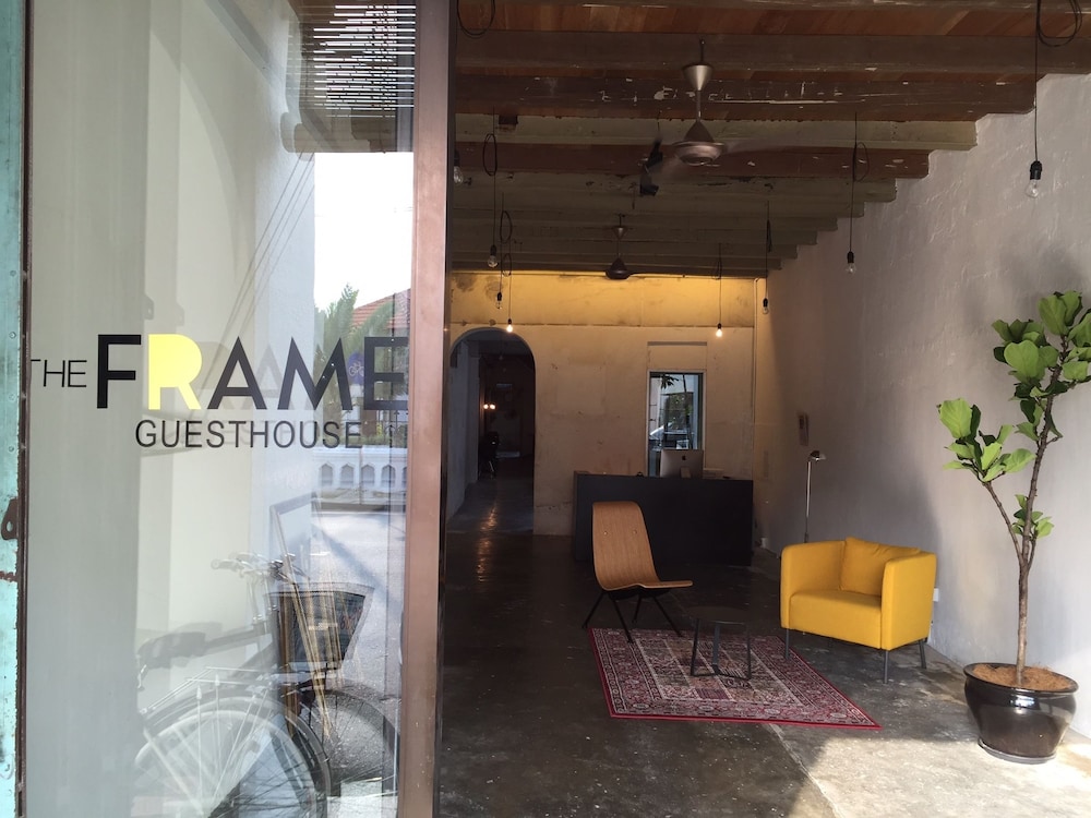 The Frame Guesthouse 10/55