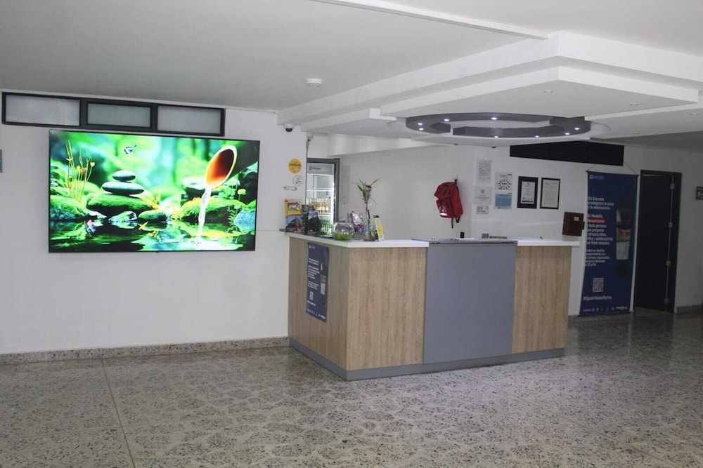 Ofix Hotel 7/50