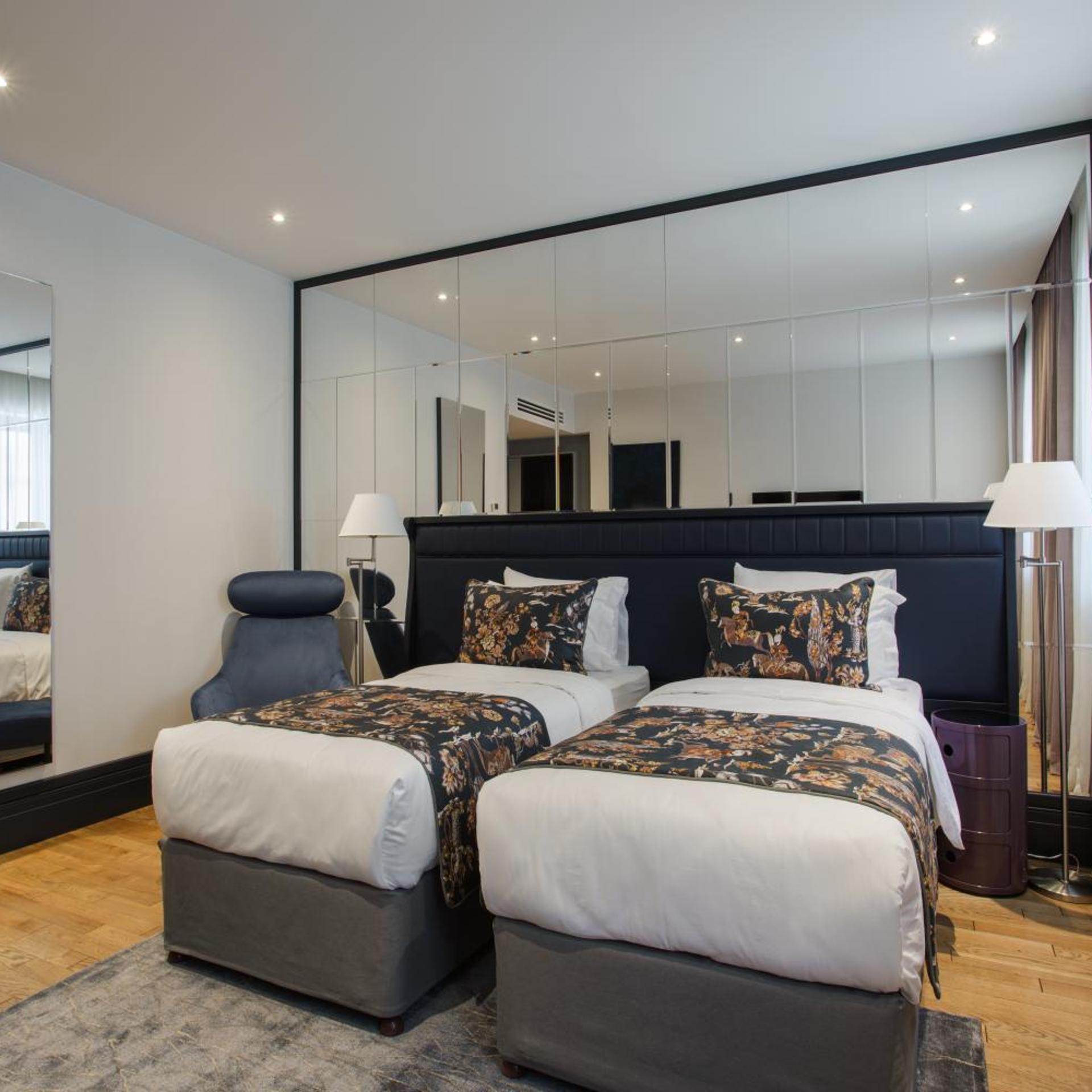 SUPERIOR, TWIN BEDS