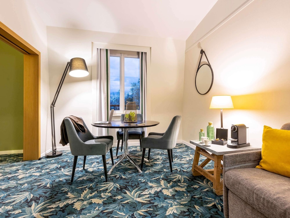 NOVOTEL CHATEAU DE MAFFLIERS 39/79