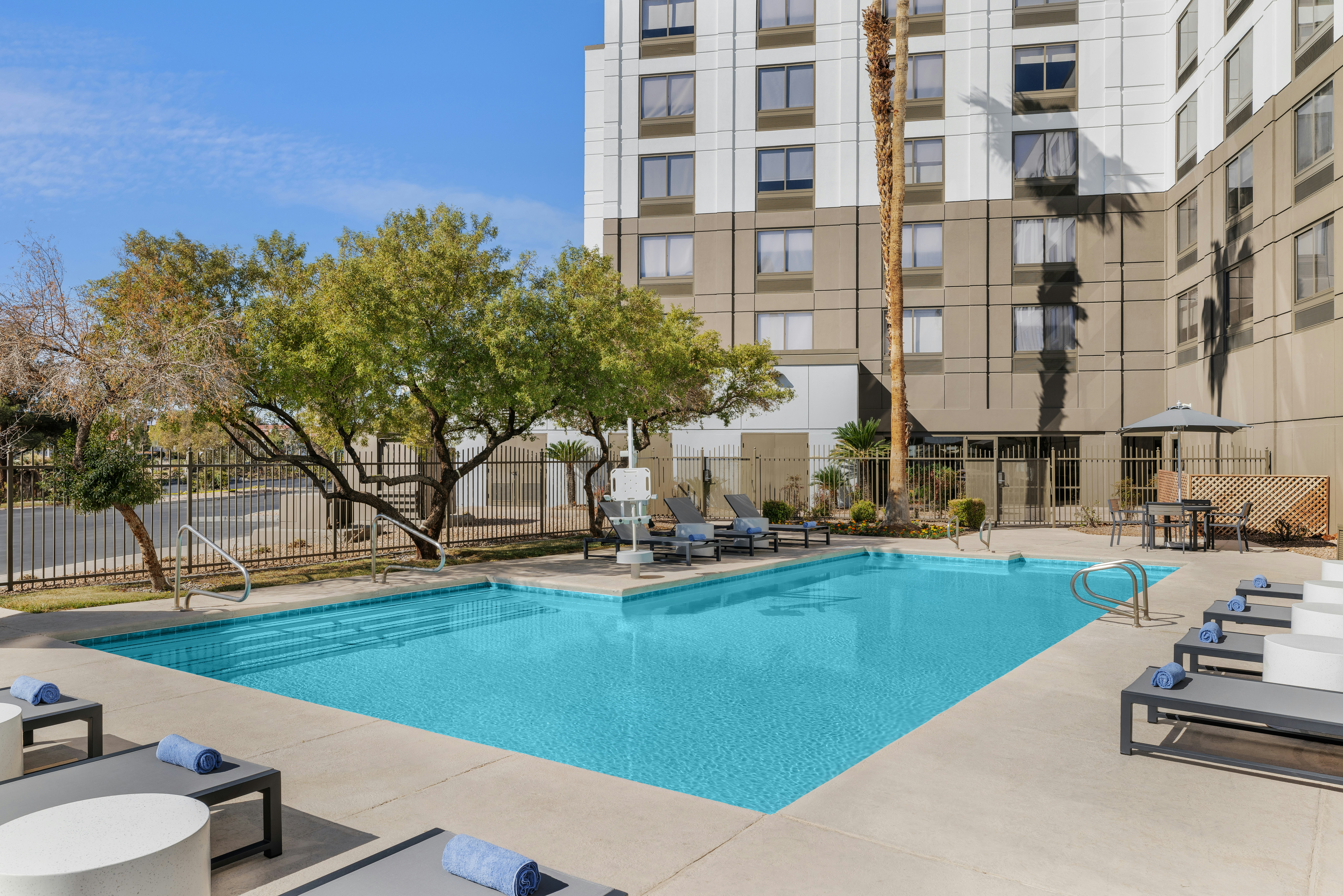 Doubletree By Hilton Las Vegas Airport 58/59