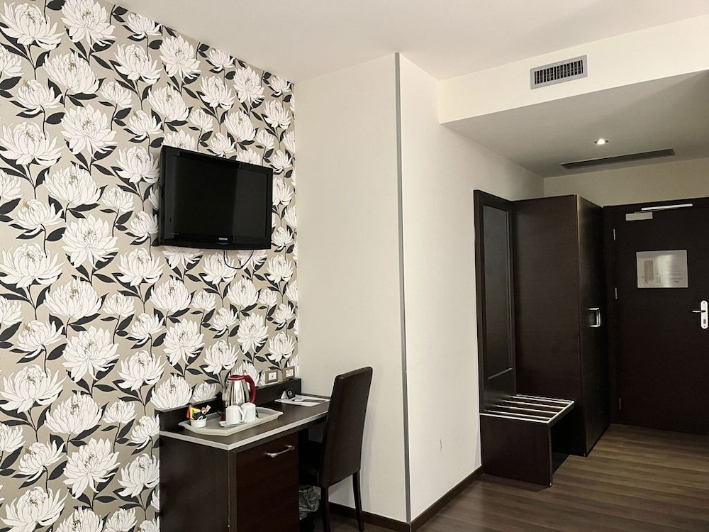 Catone District Hotel 54/60