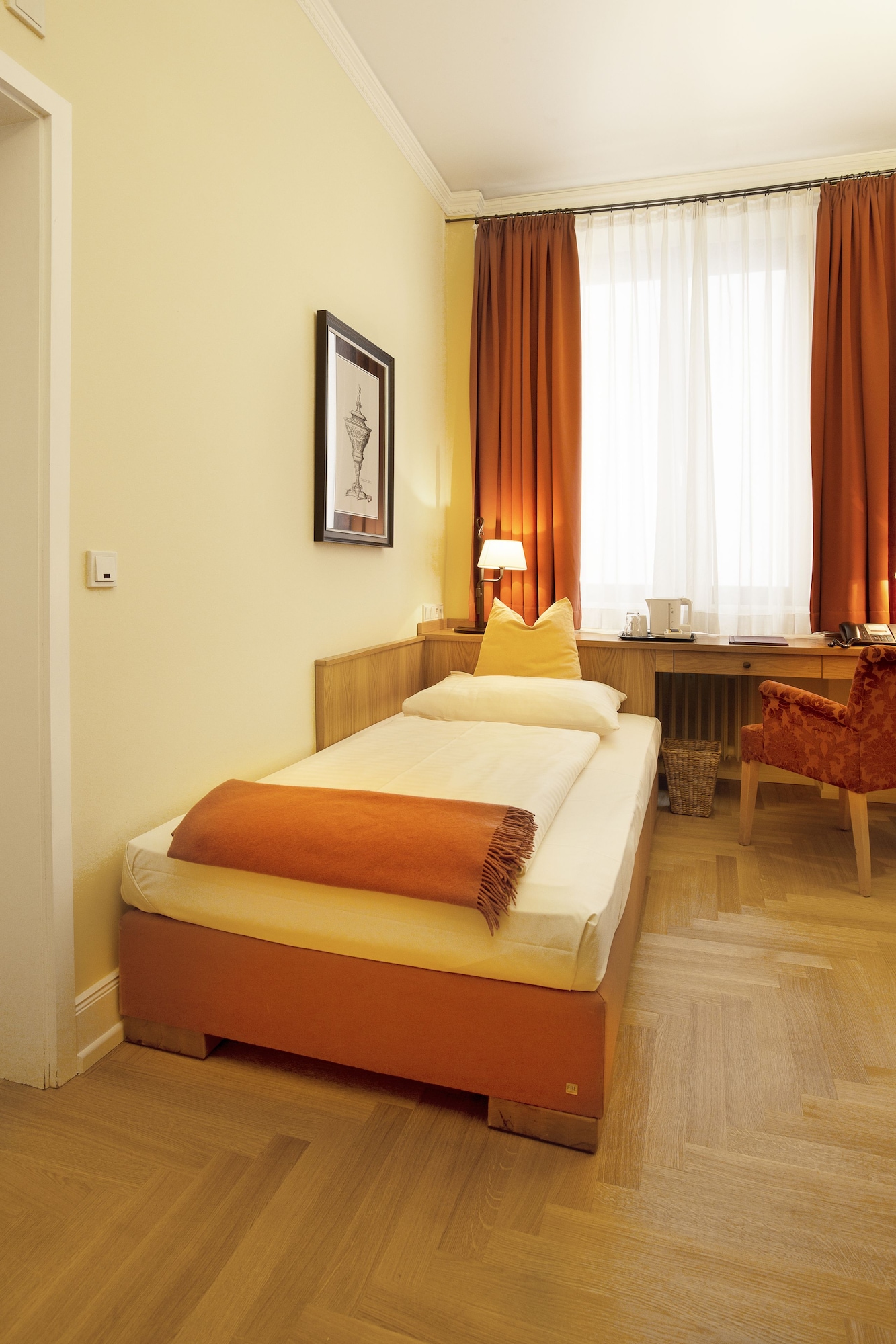 STANDARD, SINGLE, SINGLE BED