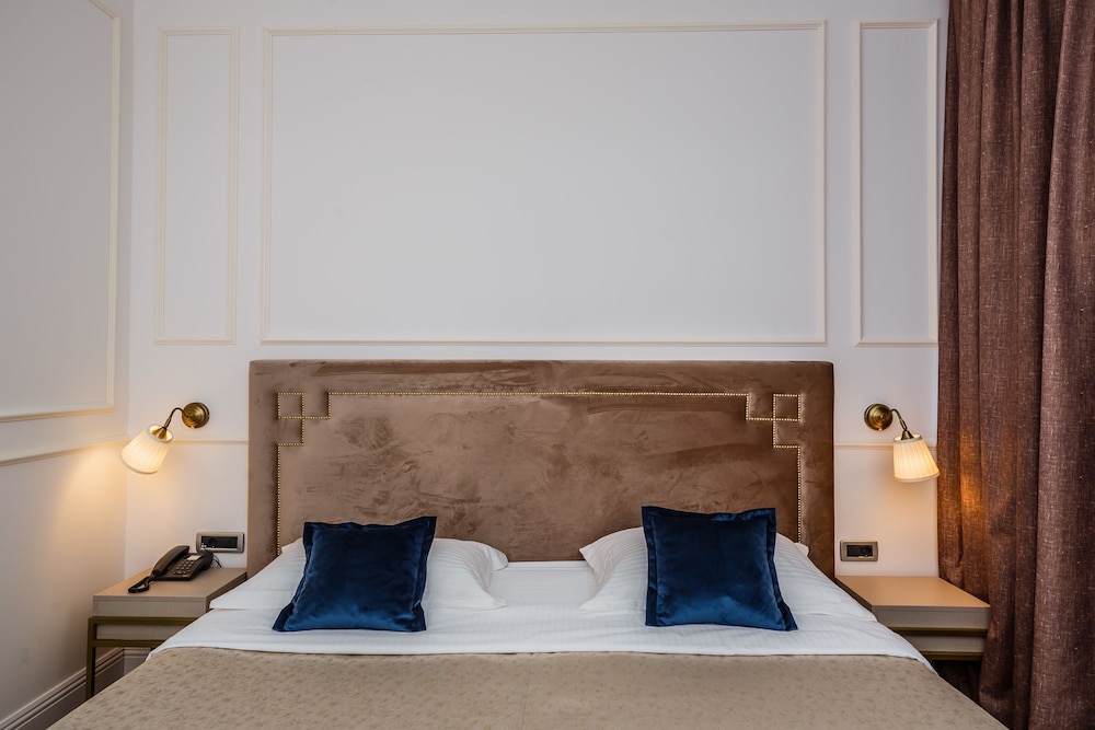 Art Hotel 34/80