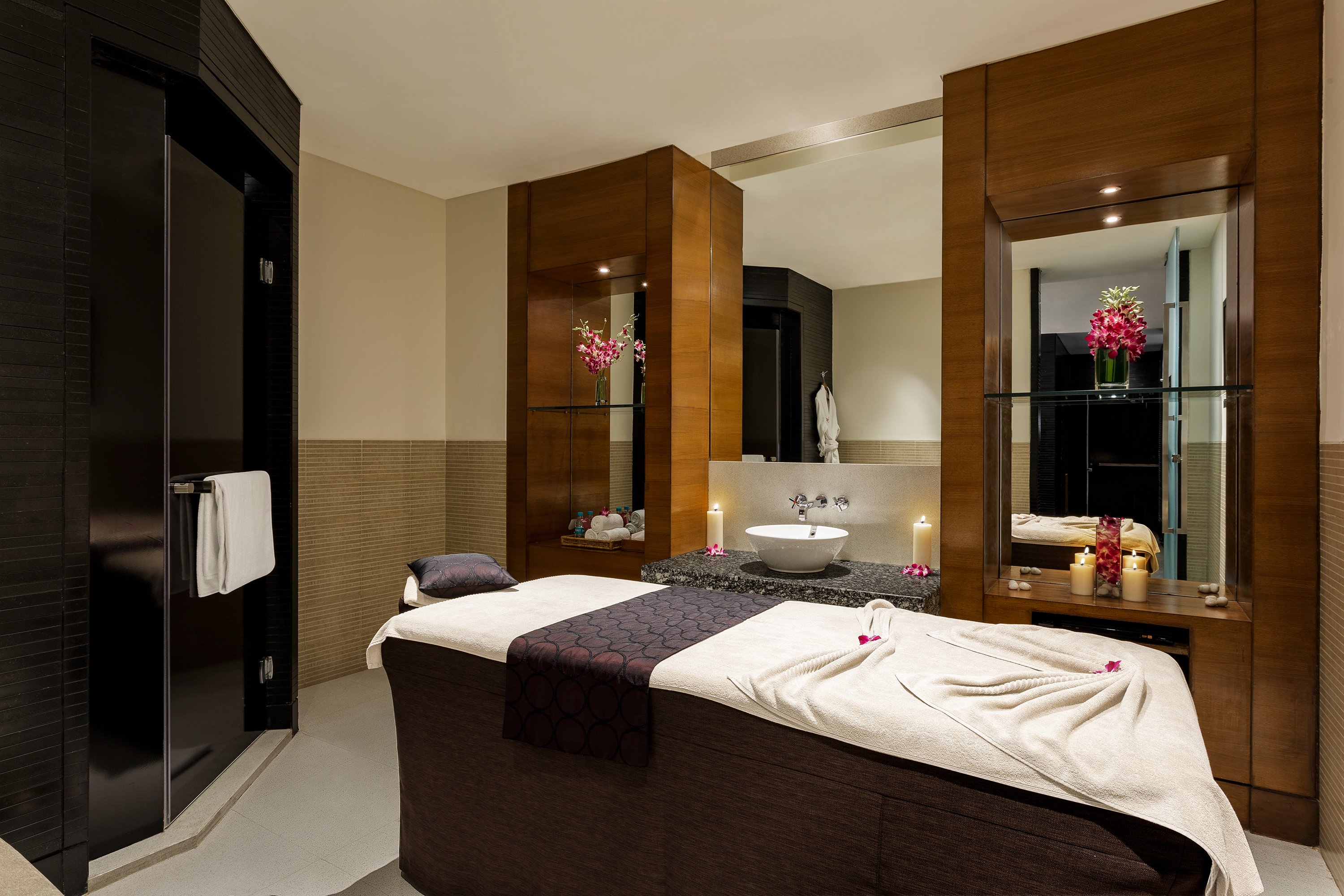 Crowne Plaza Gurgaon 23/82