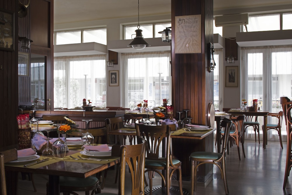Hotel Paradiso 31/50