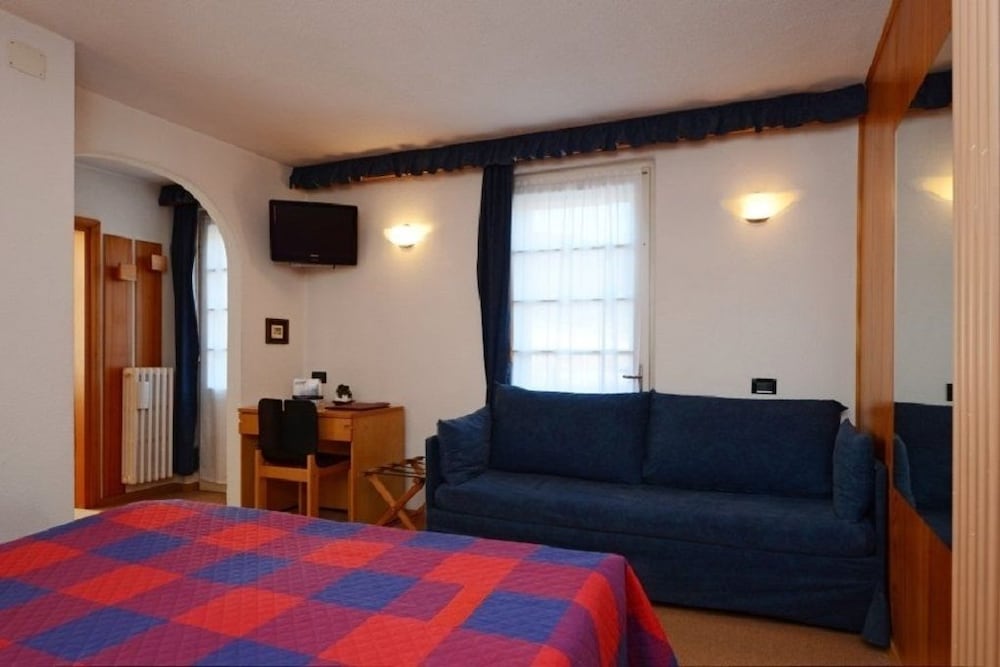 Hotel Monti Pallidi 26/37
