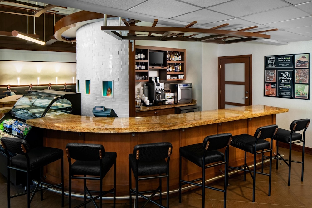 Hyatt Place Roanoke Airport/Valley View Mall 42/56