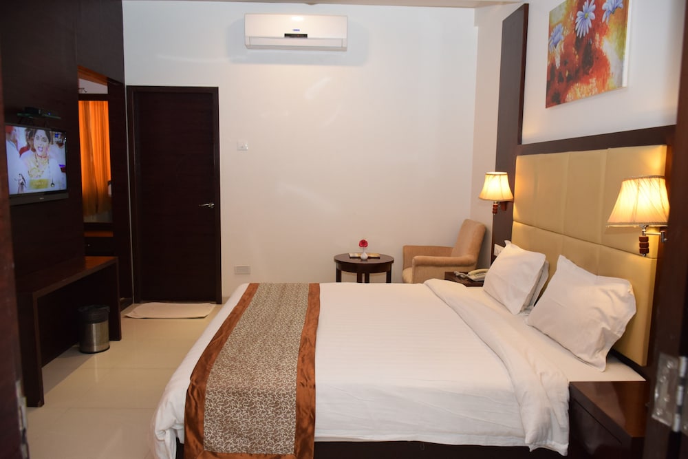 Hotel Sai Jashan 14/50