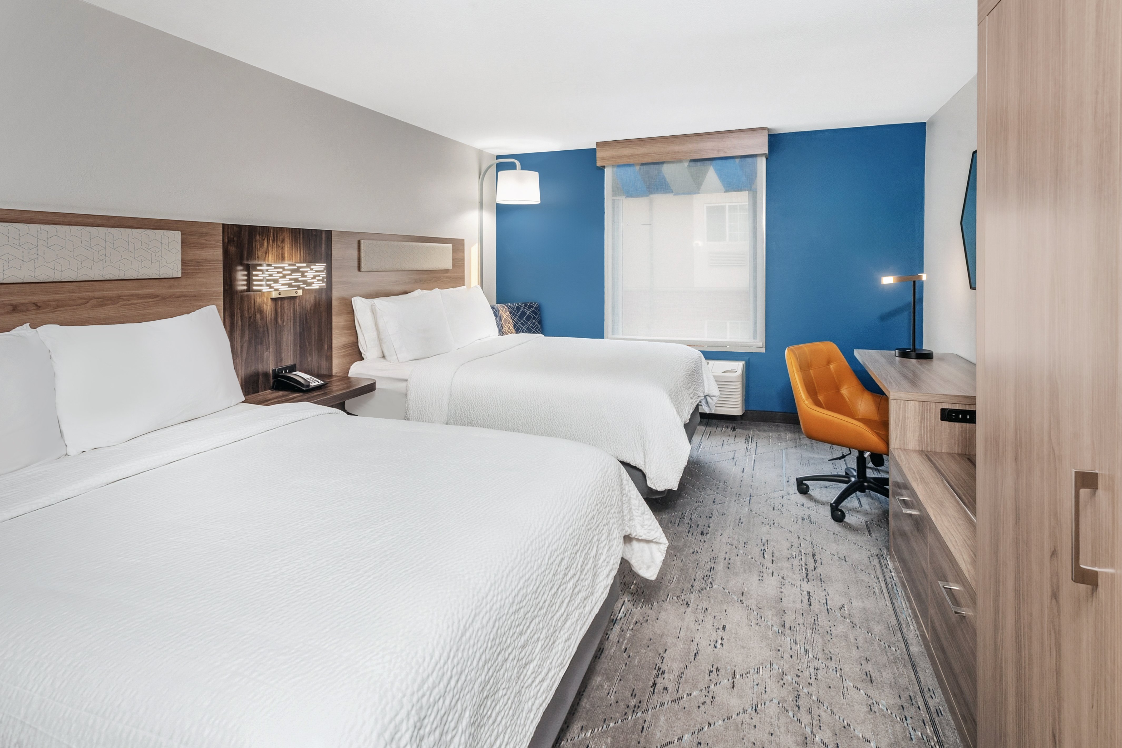 Holiday Inn Express & Suites Bloomington - Normal, an IHG Hotel 23/69