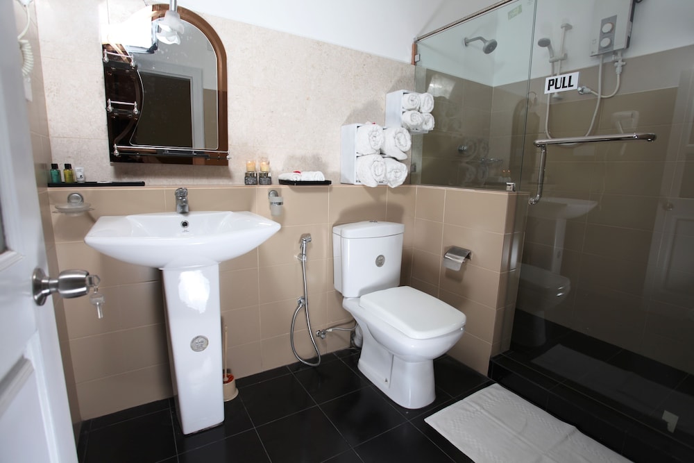 Ayaana Boutique Hotel 43/45