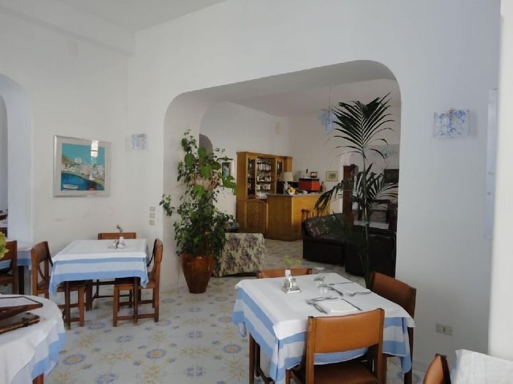 Hotel Candia 47/58