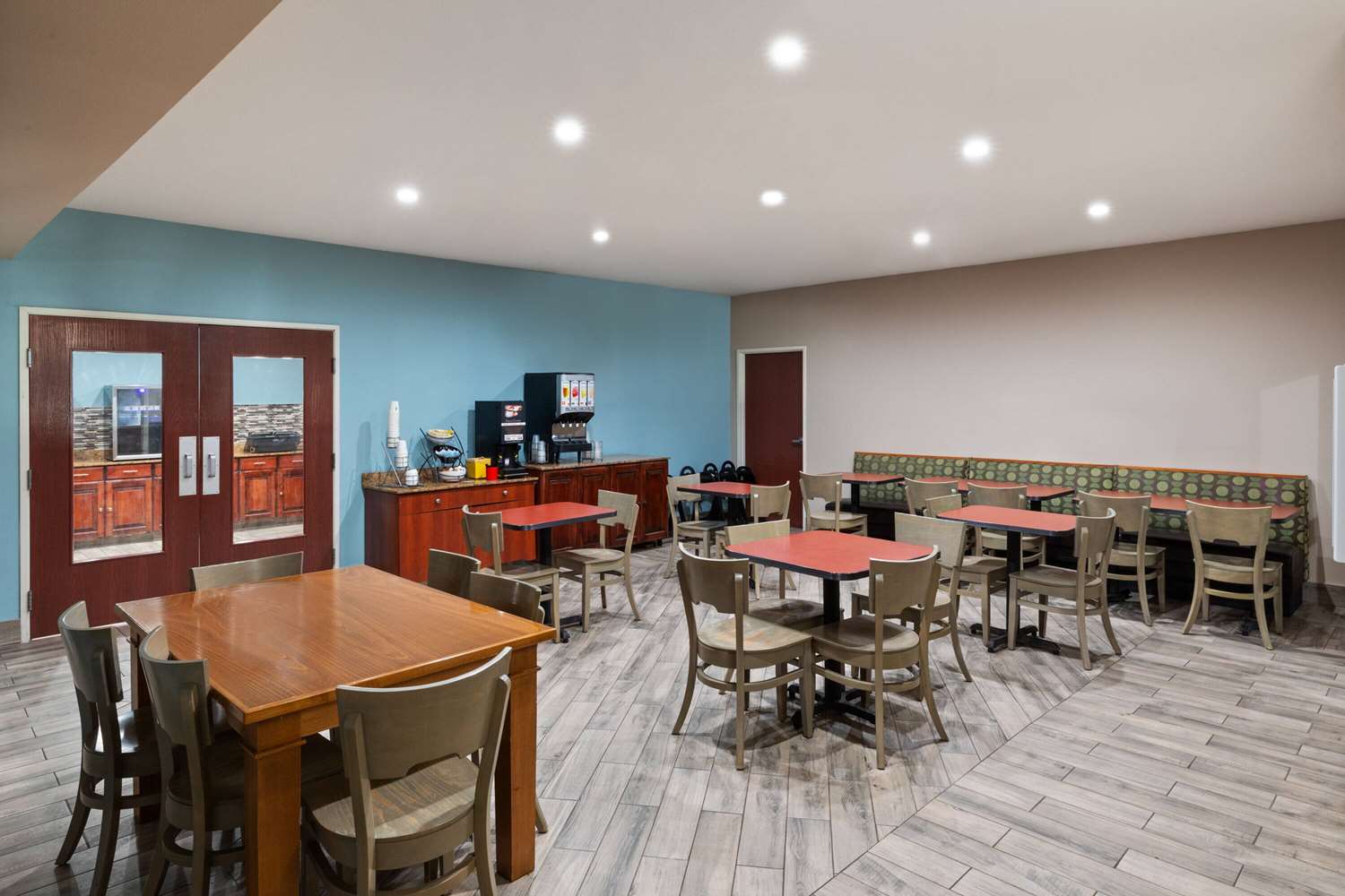 Super 8 by Wyndham Lubbock West 13/28