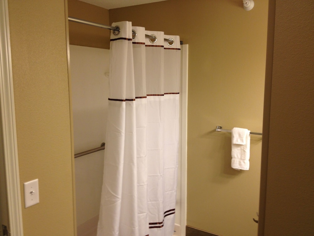 Grandstay Hotel Amp Suites 53/53