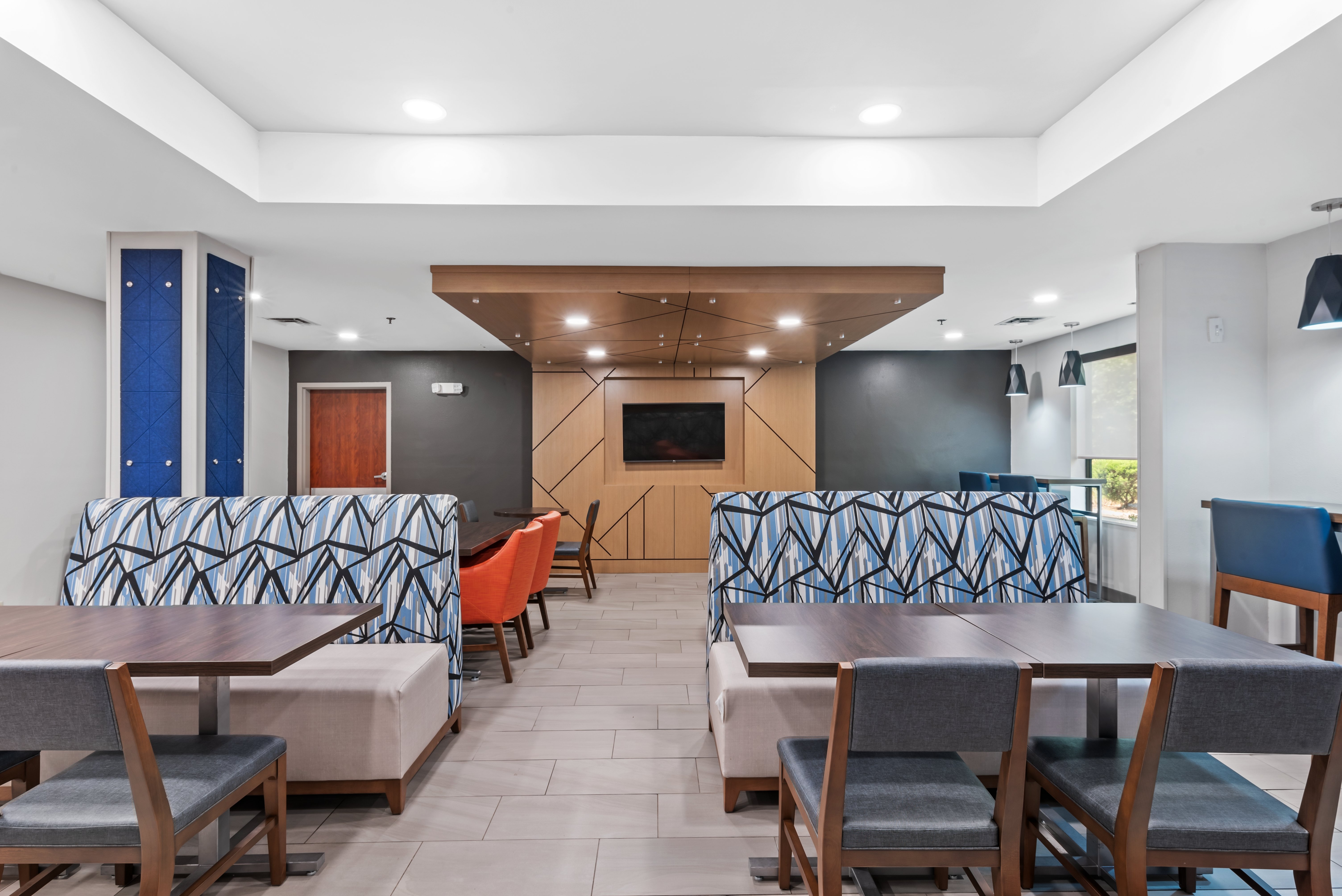 Holiday Inn Express Suites Maumelle Little Rock Nw 40/42