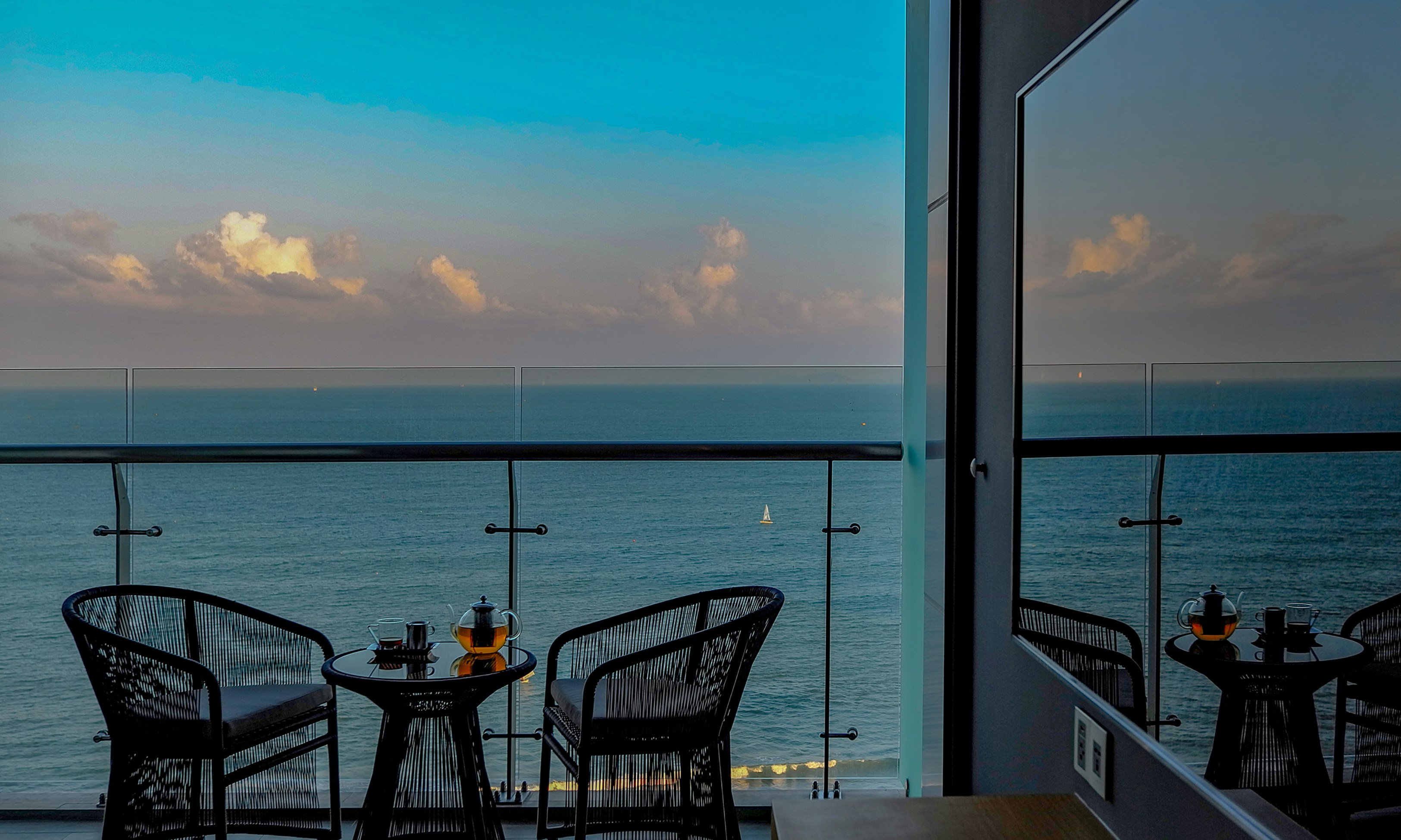 Prince Hotel Da Nang 69/75