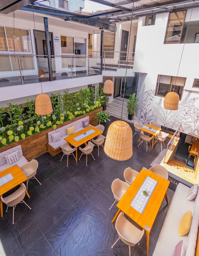 Montes de la Castellana Hotel Boutique 44/61