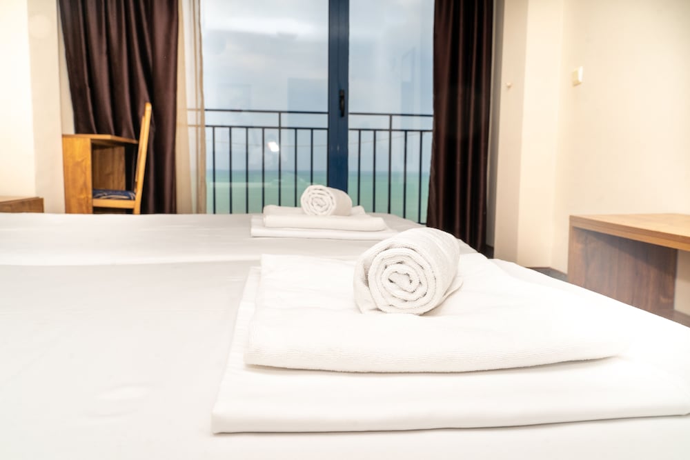 MPM Condor Hotel 12/50