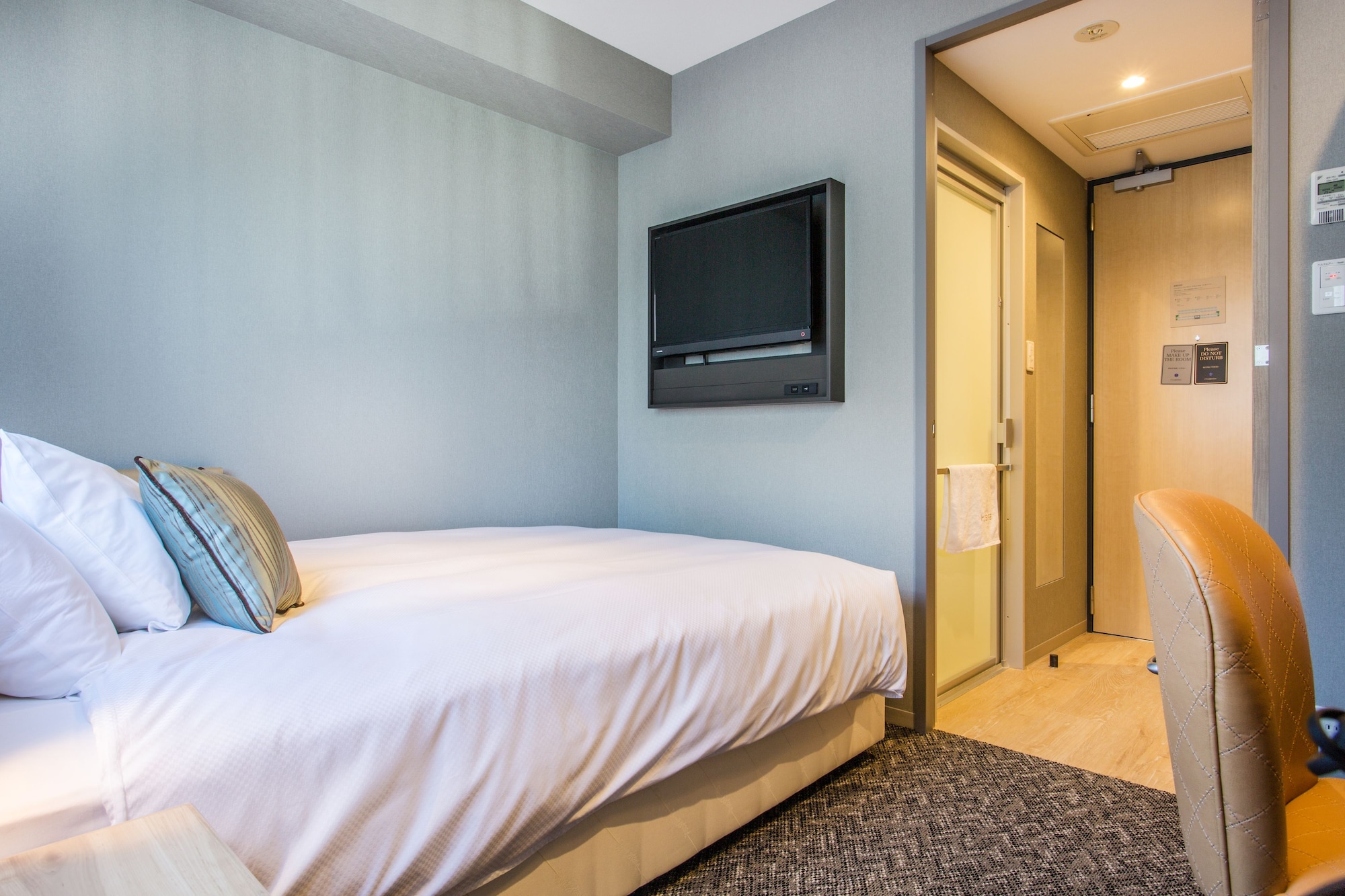 SEMI ROOM, STANDARD, SEMI DOUBLE BED, SMOKING