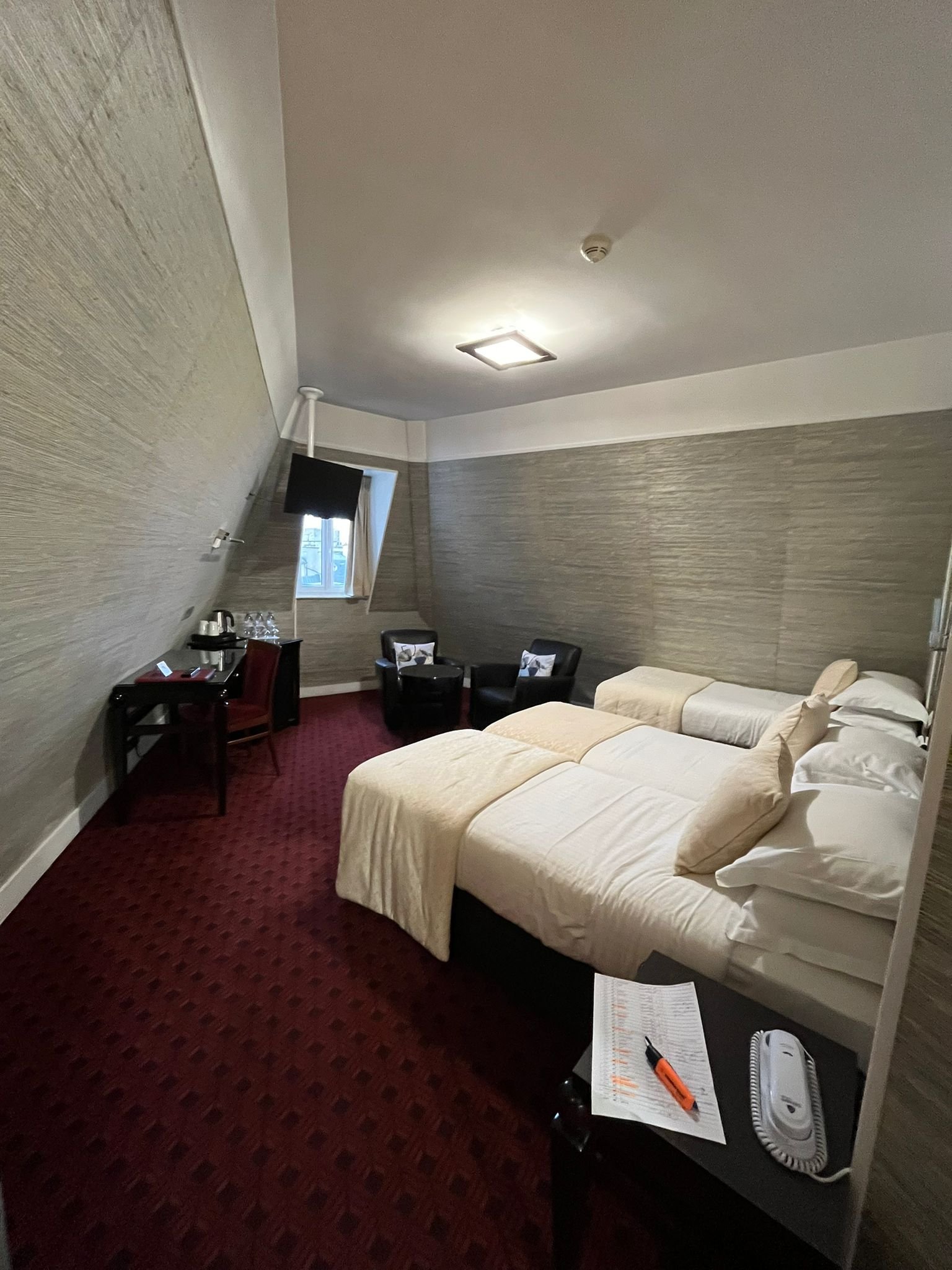 Hotel Delavigne 12/64
