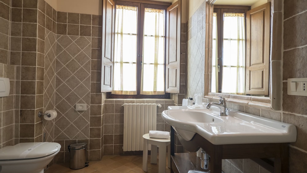 Borgo Di Celle Relais & Spa 44/50