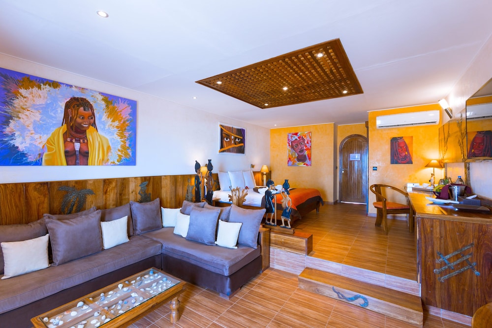 Royal Horizon Baobab 42/64