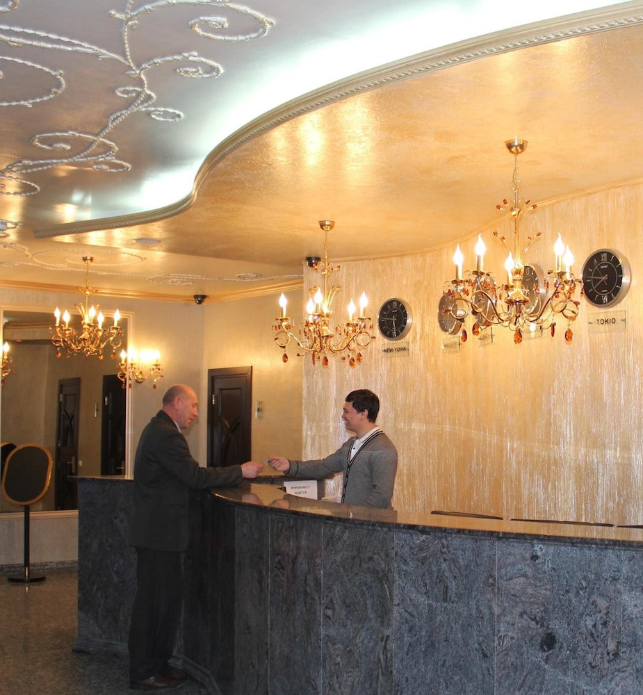 Royal Palace Hotel 6/31