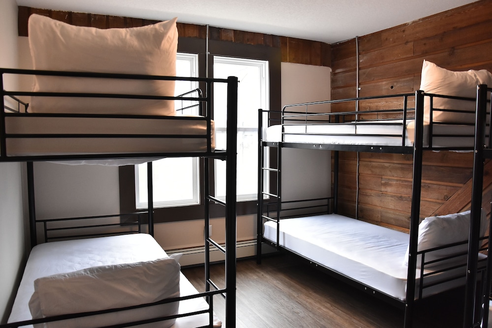 MIXED DORM, 6 BEDS