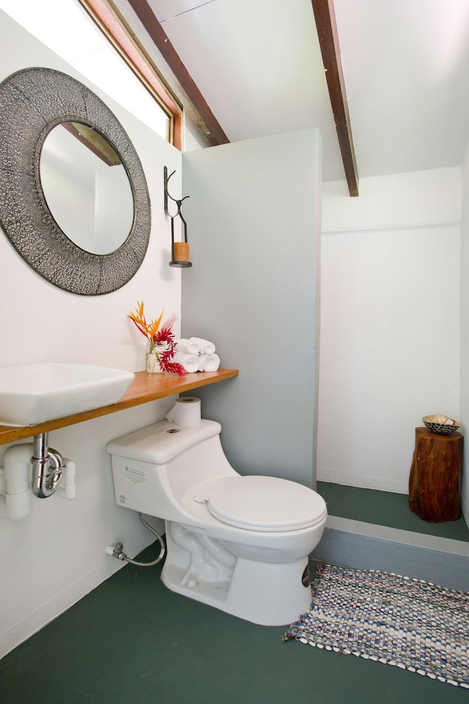 Encantada Ocean Cottages 50/50