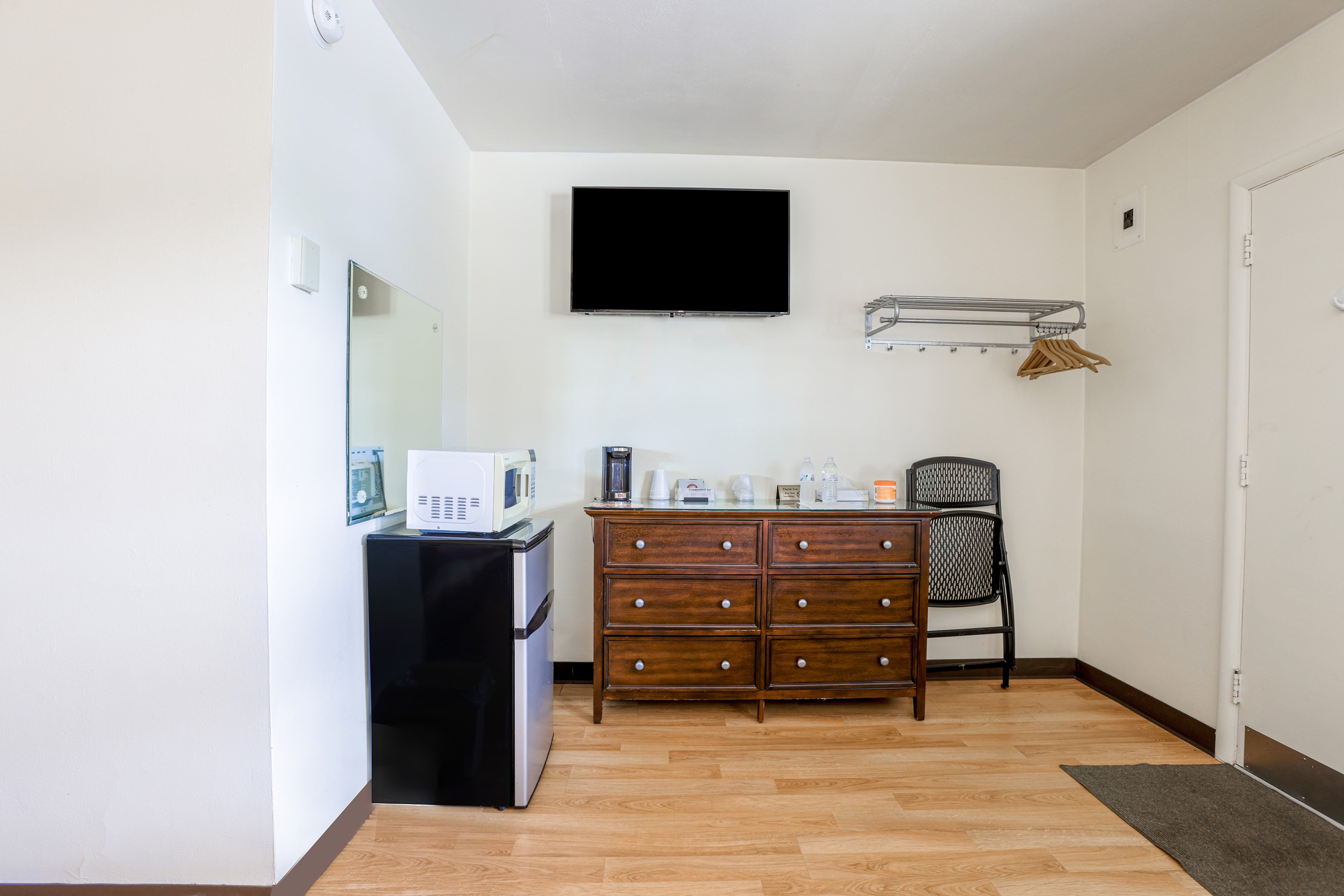 Cadiz Motel by OYO on route 250 22/36