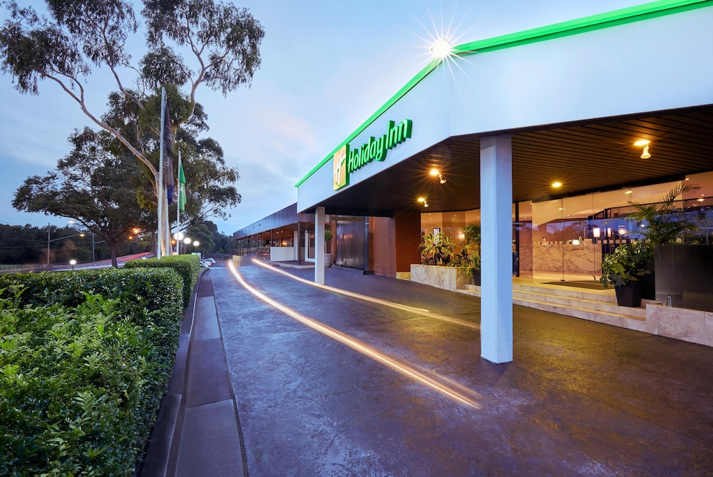 Holiday Inn Warwick Farm 1/69