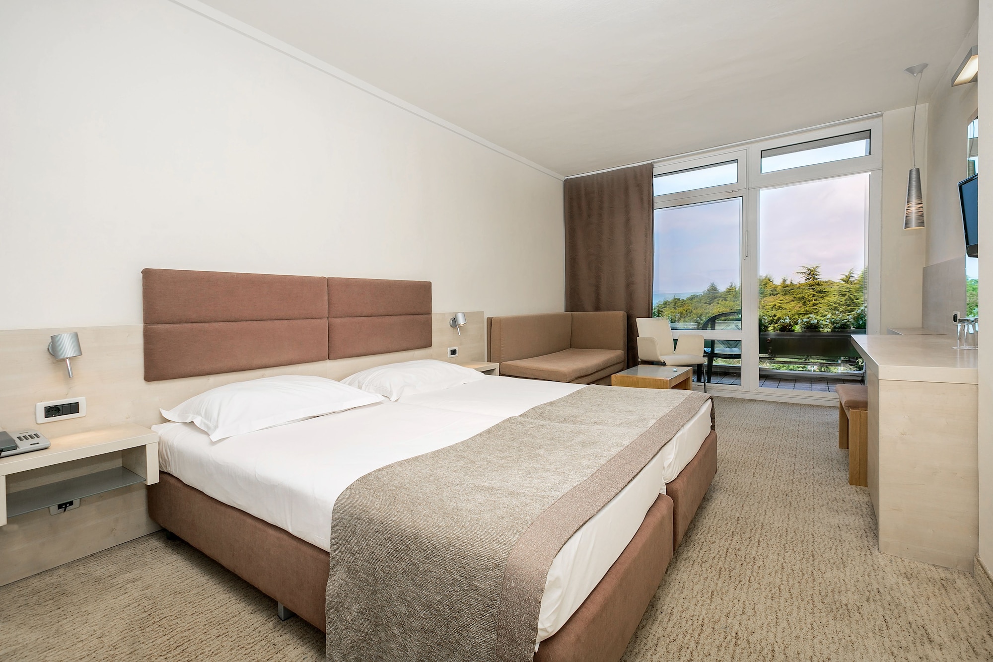 SUPERIOR, WITH EXTRA BED, SEA VIEW, BALCONY