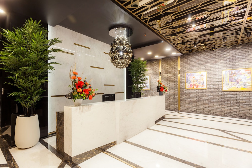 Hotel Platinia 4/38