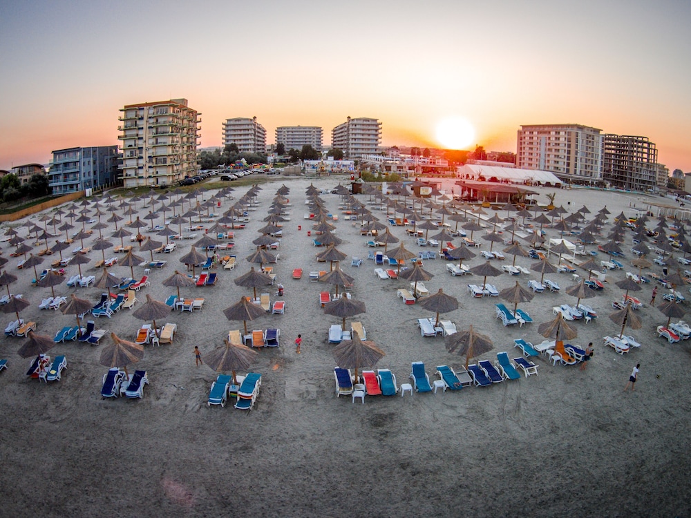 Phoenicia Holiday Resort 28/33