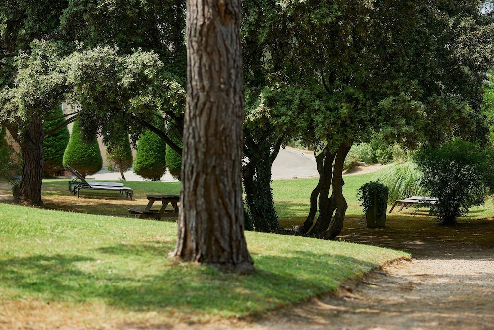 surroundings