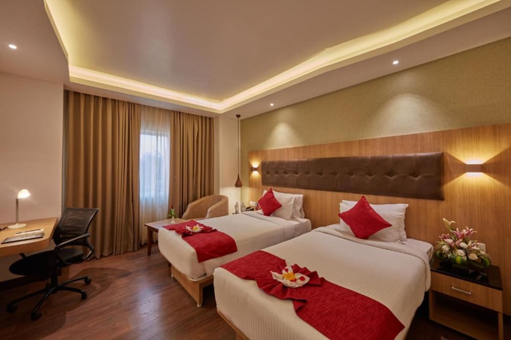 Shivas Galaxy Hotel 12/41