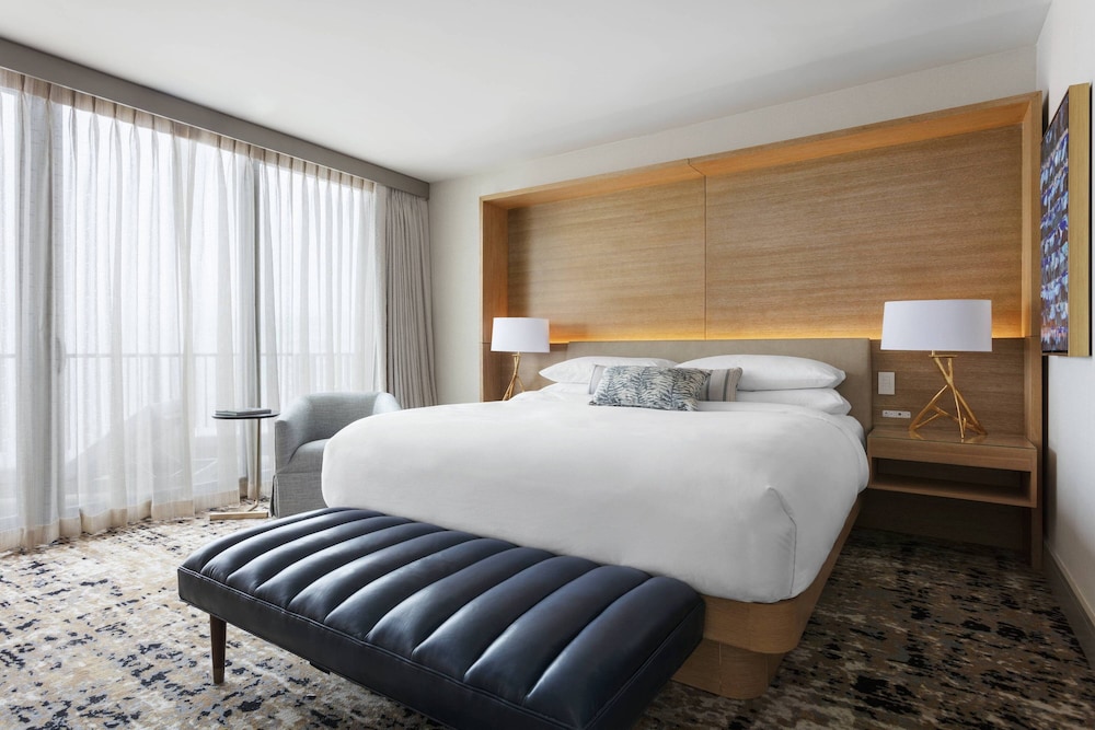Marriott Virginia Beach Oceanfront 12/55