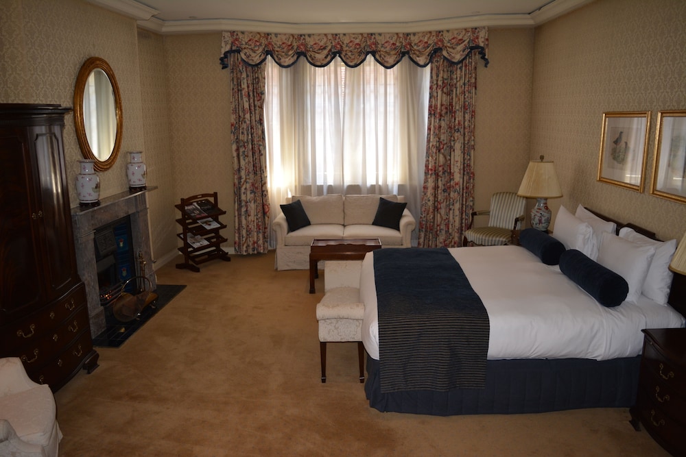Sir Stamford Circular Quay 17/46